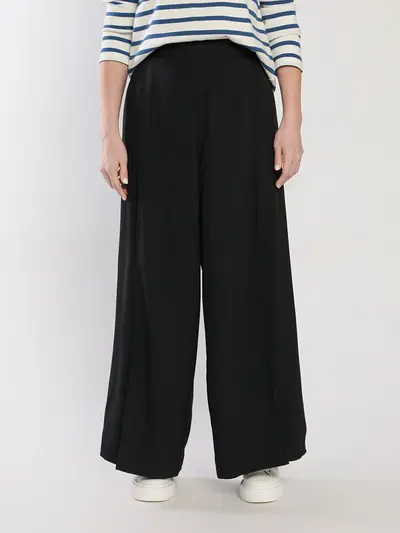 Брюки-палаццо черного цвета из смесовой вискозы